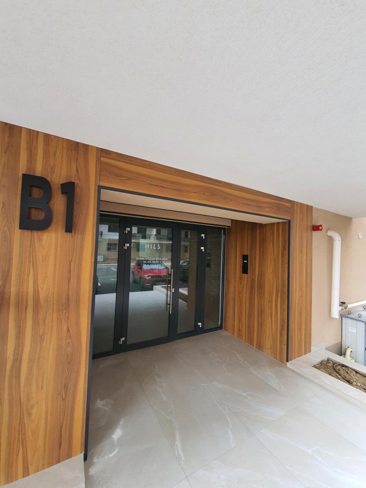 Premium Hils Brauner Studio Бухарест Экстерьер фото