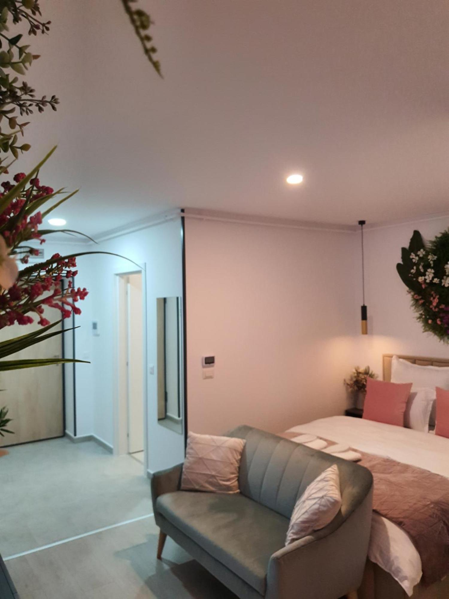 Premium Hils Brauner Studio Бухарест Экстерьер фото